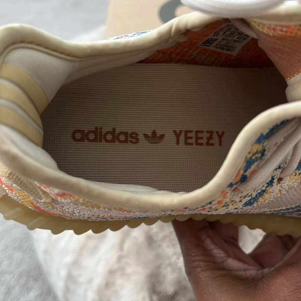 Yeezy Boost 350 V2 MX Oat in a size 6 1/2 men!